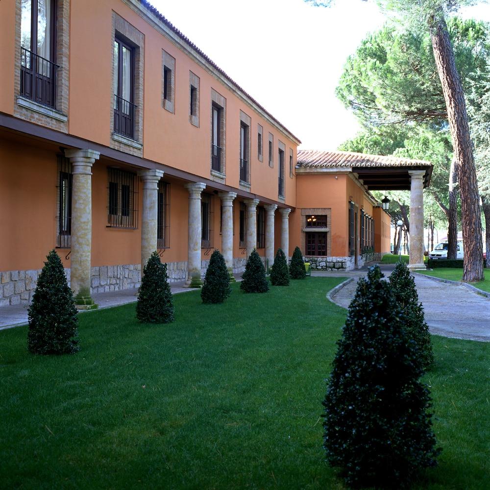 Parador De Tordesillas Buitenkant foto