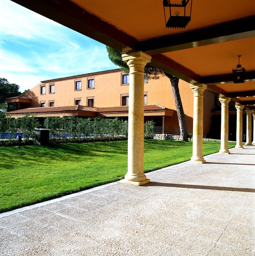 Parador De Tordesillas Buitenkant foto