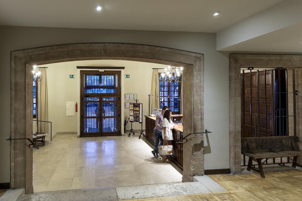 Parador De Tordesillas Buitenkant foto