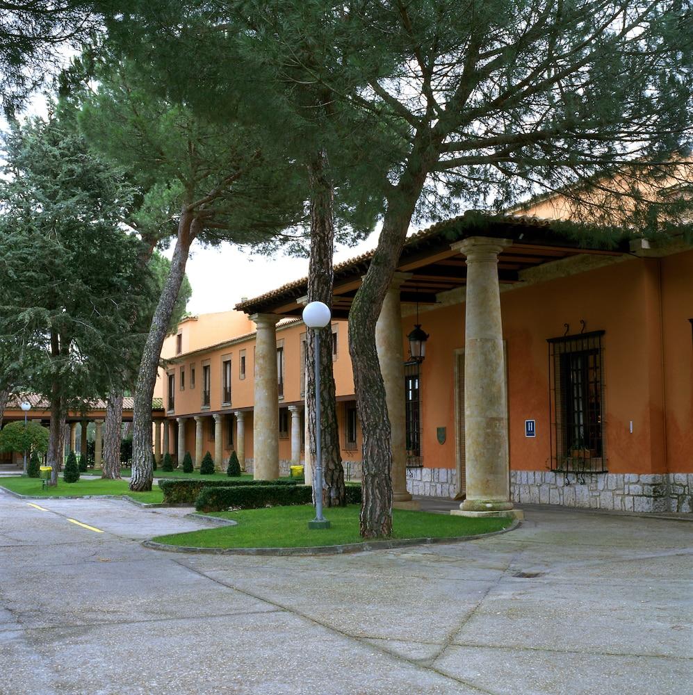 Parador De Tordesillas Buitenkant foto